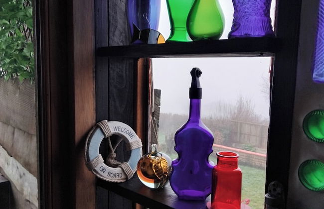 Unique 2-bed Cabin in Llanelli - Foto 13