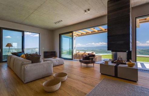 Villa Vista - Photo 2