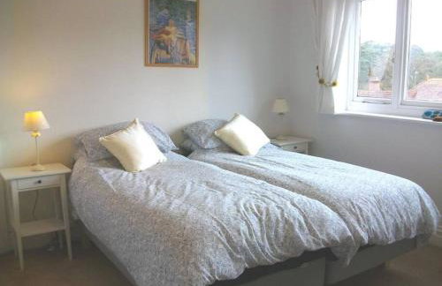 SEAFORTH by BOURNECOAST - A Large Manor House Suitable for Big Families and Groups - HB4638 - Photo 7