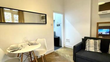Chic 1-Bed Flat with Terrace in Notting Hill W10 - Foto 3