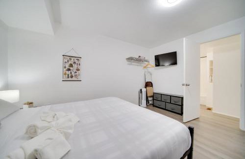 Near Tech Hub and Transit Central Bellevue Home - Foto 15