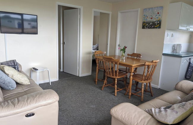 2 Bed Chalet - Sleeps 5 - Free Parking - Tv - Foto 6