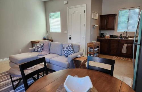 Spacious 1 Bed ADU in Encino, Home Away from Home - Foto 20