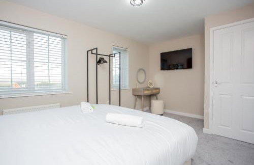 Vacant Nest Cleveland Close Central Parking - Photo 9