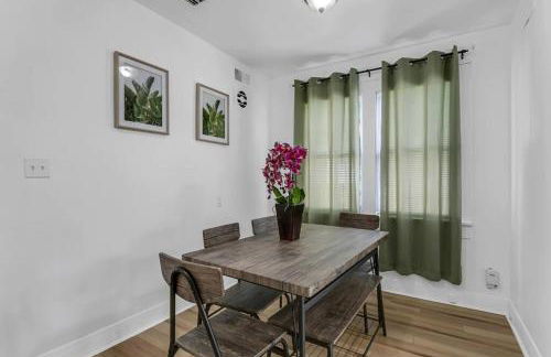 Suite Spot Bungalow near Downtown - Foto 16