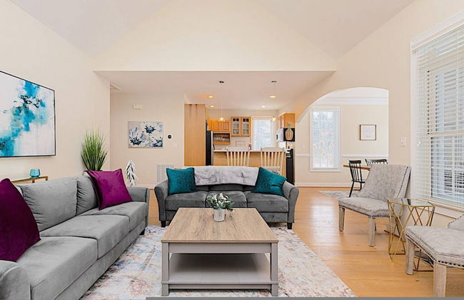 Stoney Creek Cottage Wintergreen w EV Charger - Foto 4