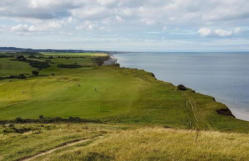 2 Bed in Weybourne oc-2372 - Photo 13