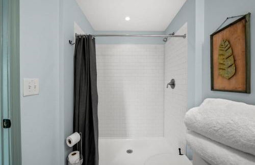 Historic Elegance Loft in Downtown Conway - Photo 14