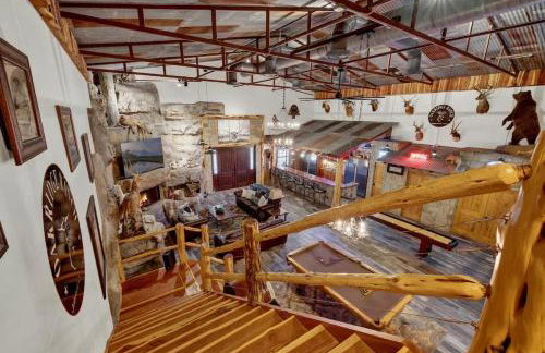 Oakridge Ranch: Pool + Hot-tub, Pickleball Court, Whiskey & Wine Room - Foto 108