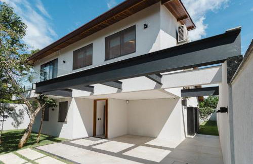 Luxury House in Gated Community with Pool near Beaches! - Foto 28