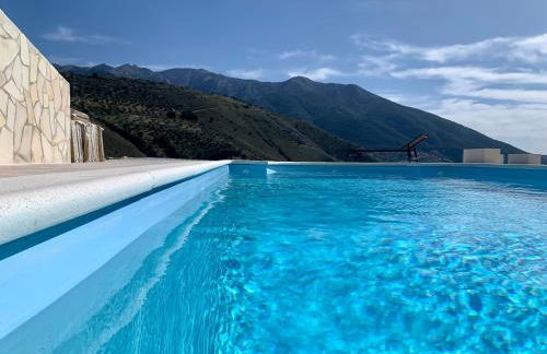 3 bedroom holiday home Alcaucin with private pool and mountain view - Photo 2