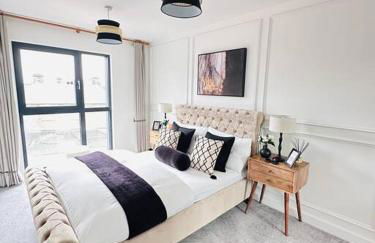 Central Derby Urban 2 Bedroom Flat - An Oasis of Elegance! Free Parking and Wifi suitable for families and professionals - Foto 1