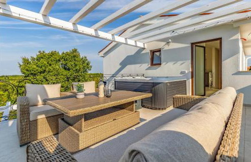 2 Bedroom Lovely Home In Hrboki - Photo 24