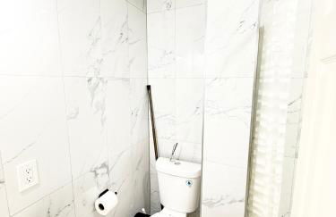 Urban Oasis I Stylish Getaway to NYC with Parking - Foto 30