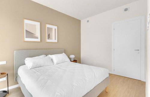 Airy Apartments with Balcony & Garage by NDP rent - Foto 19