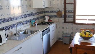 Apartamentos Llevant - Foto 4, stove, dishwasher
