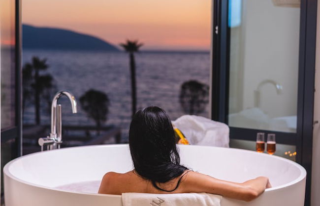 AZAR LUXURY SUITES - Photo 1