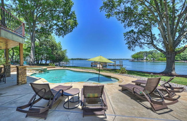 Water, Water Everywhere by Avantstay Pool + Dock - Foto 57