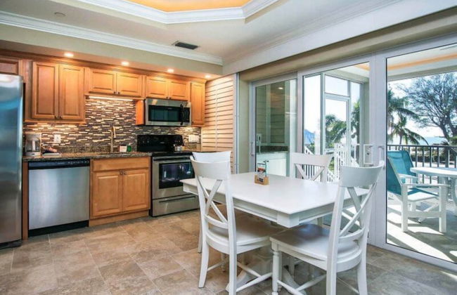 Island Inn - Photo 11