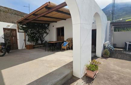 Villa Aurora con vista mozzafiato su Strombolicchio - Foto 1