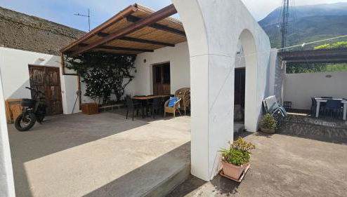 Villa Aurora con vista mozzafiato su Strombolicchio - Foto 1