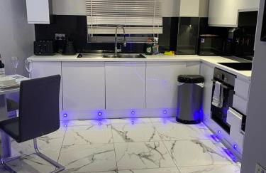 2 Double Bedroom Apartment in Edgware, London - Foto 2