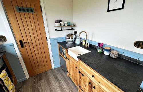 Luxury Shepherd Hut in the Peak District - Foto 23