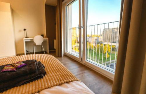 Homely! Skyview 2-Room Apartment, Airport, Fair, Rooftop, Gym! - Foto 8