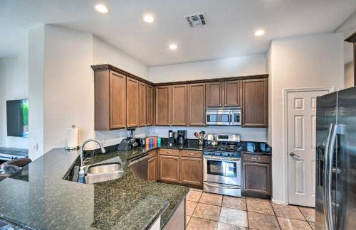 Patio and Fire Pit Family Retreat in Cave Creek! - Foto 12