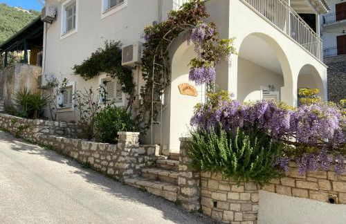 Mandraki House Upper, 100m from Kaminaki Beach - Foto 1