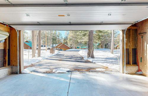 Less Than 2 Mi to Tahoe Donner Ski Resort Serene Retreat - Foto 26