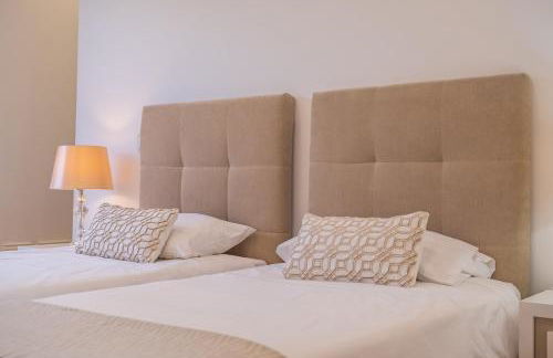 Hillside Villa - Photo 25