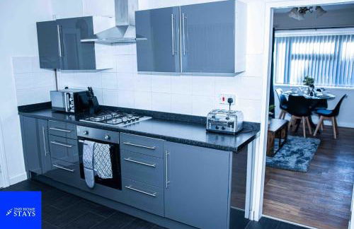 2ndHomeStays-Walsall- A Charming 3-Bed Home with Landscape View - Suitable for Contractors and Families -Large Parking for 3 Vans - Sleeps 7- 7 mins to J10 M6 and 21 mins to Birmingham - Foto 25