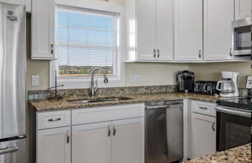 Second Row Stunning Ocean and Marsh Views - Foto 9