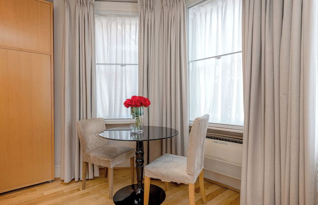 17 Hertford Street - Photo 15