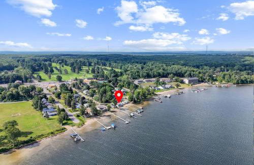 Sauna, Game Room, and Beach Front on Houghton Lake - Foto 74