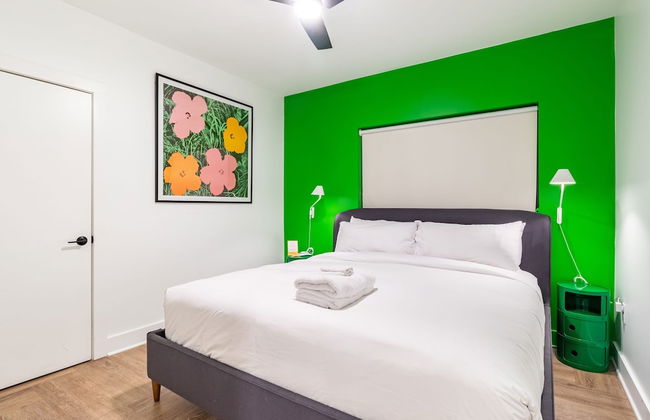 Dual Bachelor Pads w Rooftop Lounge Games Sleeps 26 5 Min to Broadway - Foto 39