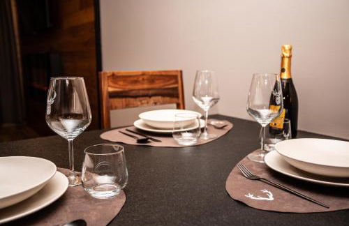 WHISPERING PINES LODGE Mountain view apartment with ski-in access - Foto 17