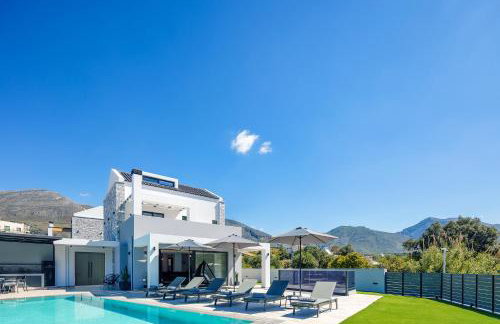 Del Sur Luxury Villa, Heated Pool & Utter Privacy, By ThinkVilla - Foto 2