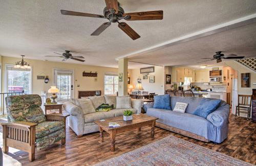 Lakefront Table Rock Getaway with Private Swim Dock! - Foto 6