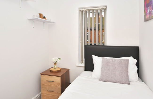 Townhouse @ Lord Street Crewe - Photo 18