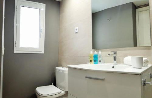 Luxury Apartment - Photo 9