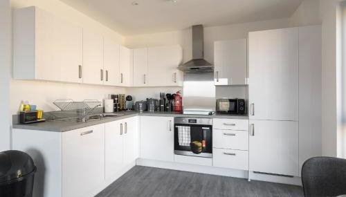 Lovely Home Near Canal, Park, & Central MK - Foto 3