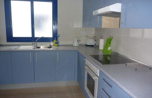 Amazing Sea View apartment with sun drenched terrace! - Photo 11