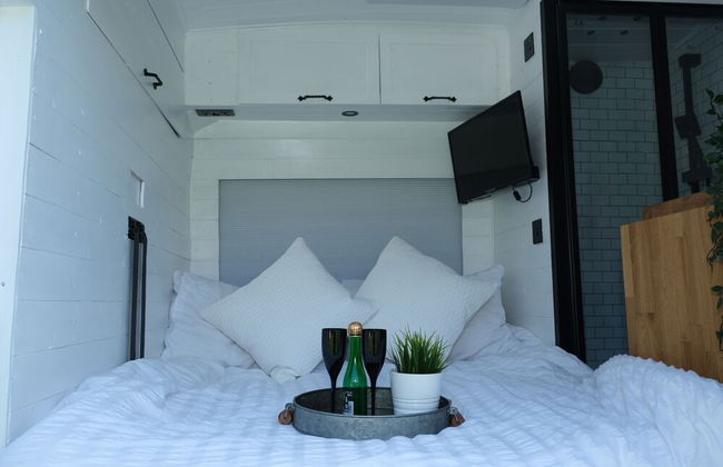 Superb 4 Berth Campervan With Kingsize bed - Foto 3