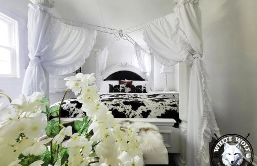 WHITE WOLF FARMHOUSE Retreat - Foto 1