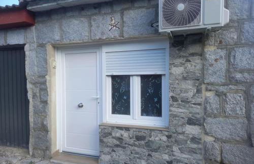 Acogedora casita loft de piedra con piscina compartida - Foto 11