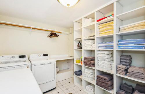 Coastal Cottage by Juniper Holiday + Home - Foto 45