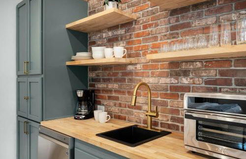 Petit Paradis Studio with hot tub - Photo 16