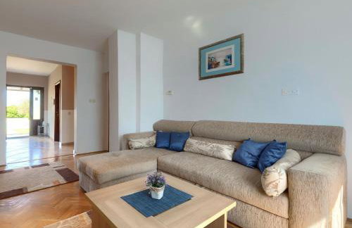 Holiday Home Dora by Interhome - Photo 9